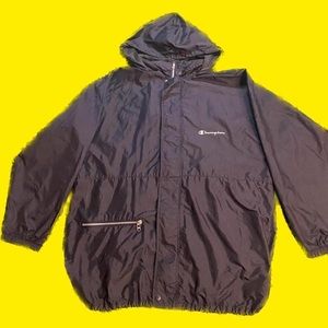 Vintage Champion Zip up windbreaker in Navy Blue Men’s Size Large.